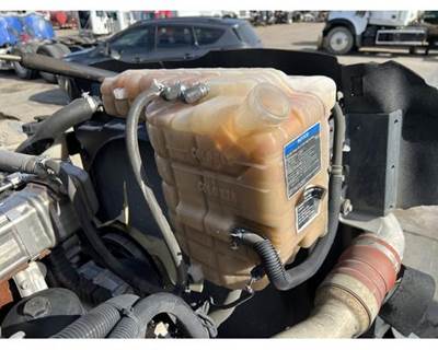 International RH613 Radiator Overflow Bottle / Surge Tank