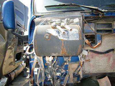 Kenworth T2000 Radiator Overflow Bottle / Surge Tank