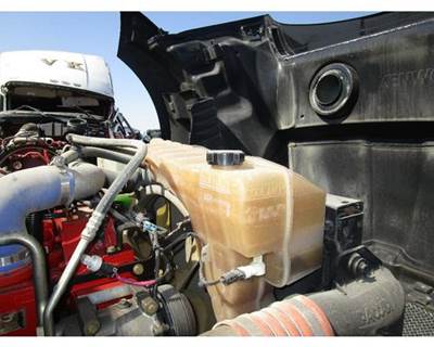 Kenworth T680 Radiator Overflow Bottle / Surge Tank