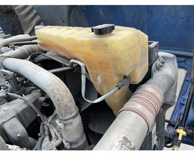 Kenworth T680 Radiator Overflow Bottle / Surge Tank