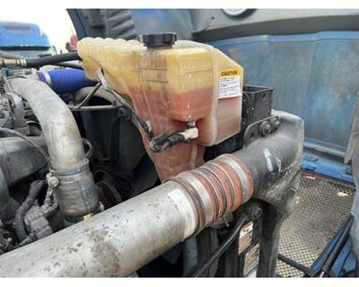 Kenworth T680 Radiator Overflow Bottle / Surge Tank