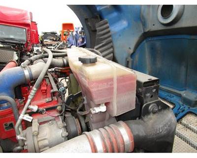 Kenworth T680 Radiator Overflow Bottle / Surge Tank