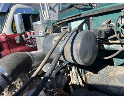 Peterbilt 378 Radiator Overflow Bottle / Surge Tank