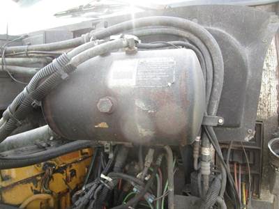 Peterbilt 387 Radiator Overflow Bottle / Surge Tank