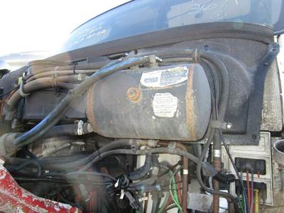 Peterbilt 387 Radiator Overflow Bottle / Surge Tank