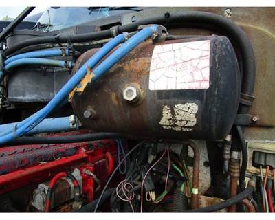 Peterbilt 387 Radiator Overflow Bottle / Surge Tank