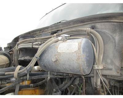 Peterbilt 387 Radiator Overflow Bottle / Surge Tank