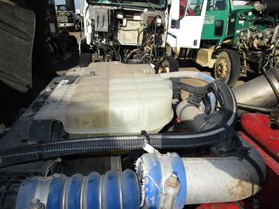 Peterbilt 567 Radiator Overflow Bottle / Surge Tank