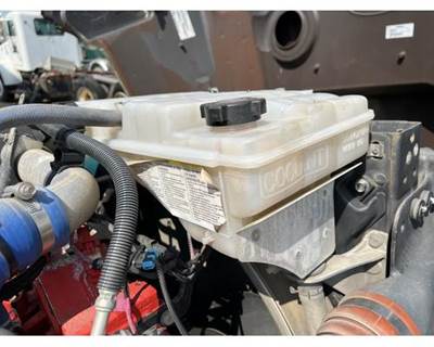 Peterbilt 567 Radiator Overflow Bottle / Surge Tank