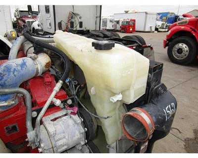 Peterbilt 579 Radiator Overflow Bottle / Surge Tank