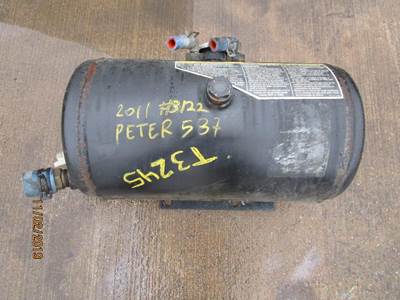 Peterbilt 587 Radiator Overflow Bottle / Surge Tank