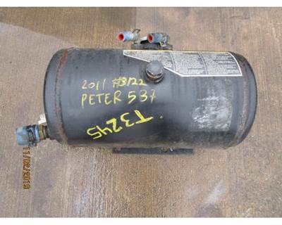 Peterbilt 587 Radiator Overflow Bottle / Surge Tank