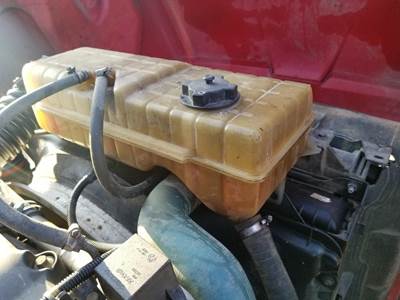 Volvo VNL Radiator Overflow Bottle / Surge Tank