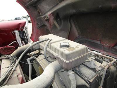 Volvo VNL Radiator Overflow Bottle / Surge Tank