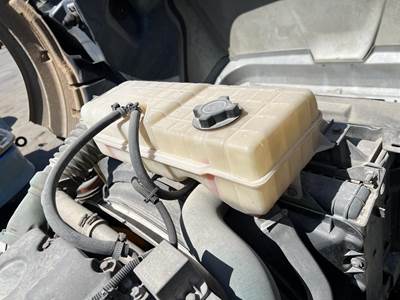 Volvo VNL Radiator Overflow Bottle / Surge Tank