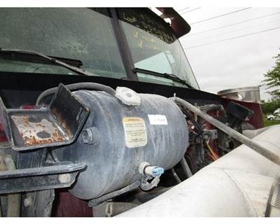 Western Star 4900 Radiator Overflow Bottle / Surge Tank for a Western Star TR 4900 SA