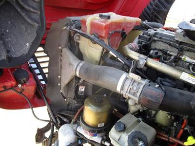 Freightliner Cascadia Radiator for a Freightliner CASCADIA 125