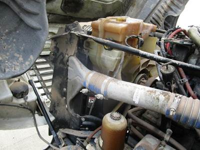 Freightliner Cascadia Radiator for a Freightliner CASCADIA 125