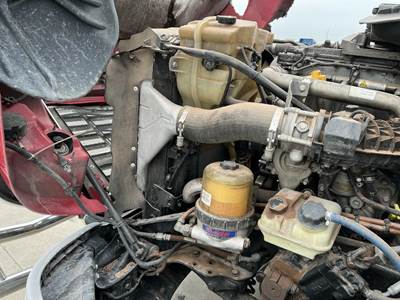 Freightliner Cascadia Radiator for a Freightliner CASCADIA 125