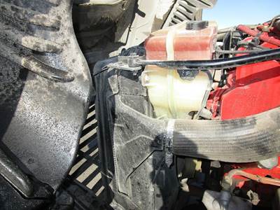 Freightliner Cascadia Radiator for a Freightliner CASCADIA 125