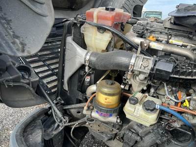 Freightliner Cascadia Radiator for a Freightliner CASCADIA 125