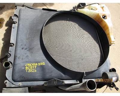 Freightliner Cascadia Radiator for a Freightliner CASCADIA 125