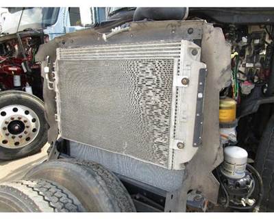 Freightliner Cascadia Radiator for a Freightliner CASCADIA 132