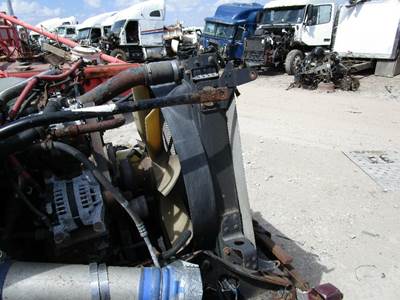 Freightliner Columbia Radiator for a Freightliner COLUMBIA 120