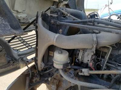 Freightliner Columbia Radiator for a Freightliner COLUMBIA 120