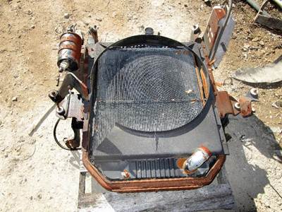 International 4900 Radiator