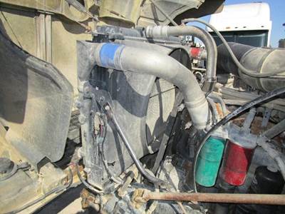 Mack CH613 Radiator
