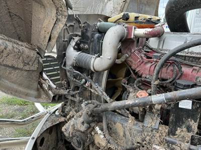 Mack Pinnacle CXU613 Radiator for a Mack CXU613