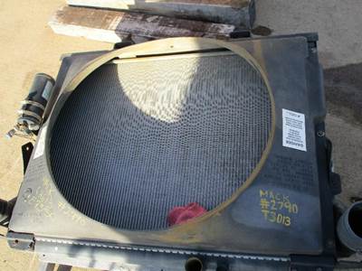 Mack Vision CX613 Radiator for a Mack CX613 VISION