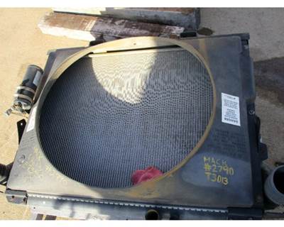 Mack Vision CX613 Radiator for a Mack CX613 VISION