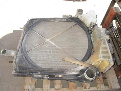 Peterbilt 386 Radiator