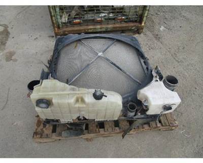 Peterbilt 386 Radiator
