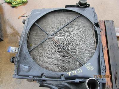 Peterbilt 587 Radiator
