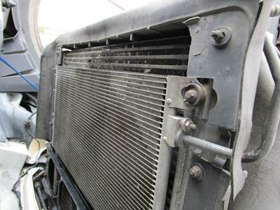 Volvo VNL Radiator