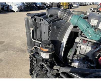 Volvo VNL Radiator