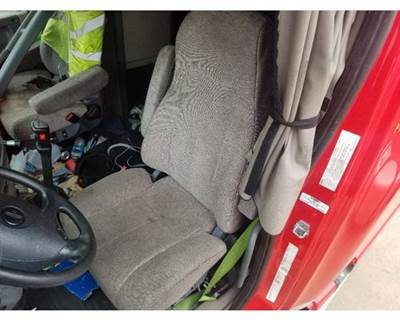 Freightliner Cascadia 125 Left Seat