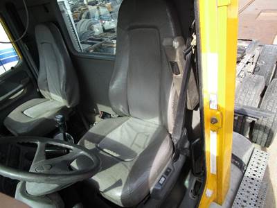 Freightliner Columbia 120 Seat