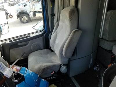 Volvo VNL Right Seat