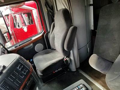 Volvo VNL Right Seat