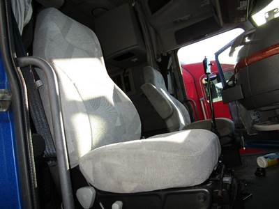 Volvo VNL Right Seat