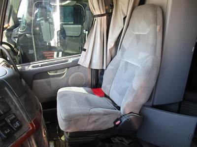 Volvo VNL Right Seat
