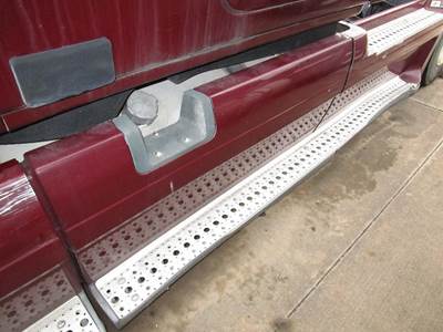 Freightliner Cascadia Left Fairing for a Freightliner CASCADIA 125