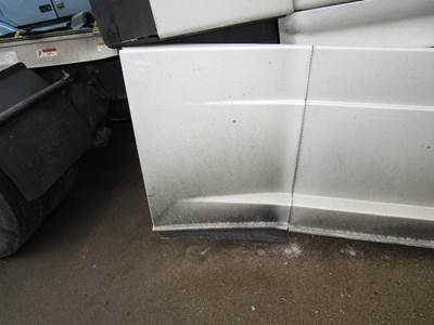 Freightliner Cascadia Right Fairing for a Freightliner CASCADIA 125