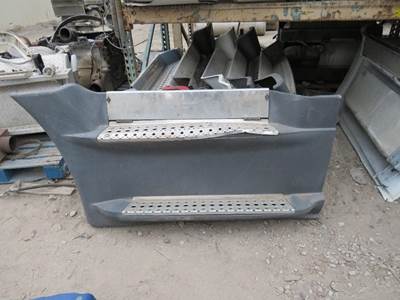 Freightliner Cascadia Fairing