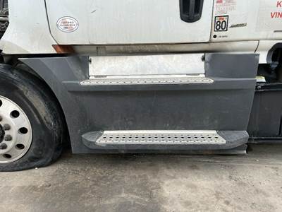 Freightliner Cascadia Left Fairing for a Freightliner CASCADIA 126