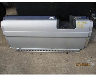 Freightliner Cascadia Right Fairing for a Freightliner CASCADIA 125